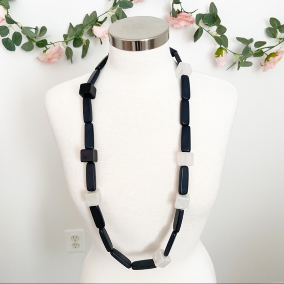 Sahara Black & White Block Necklace - Picture 1 of 5